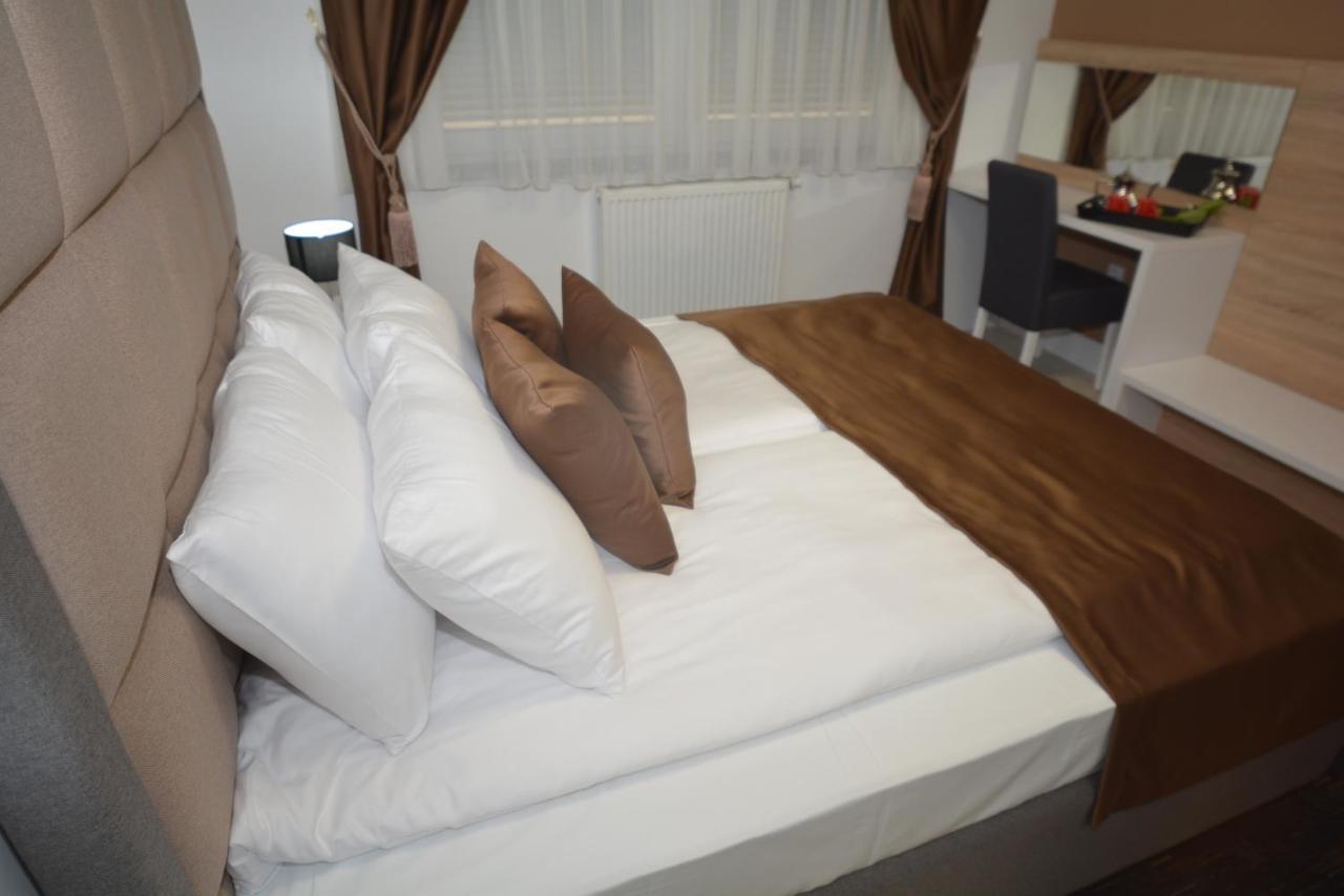 Apart Hotel Family SJJ Extérieur photo